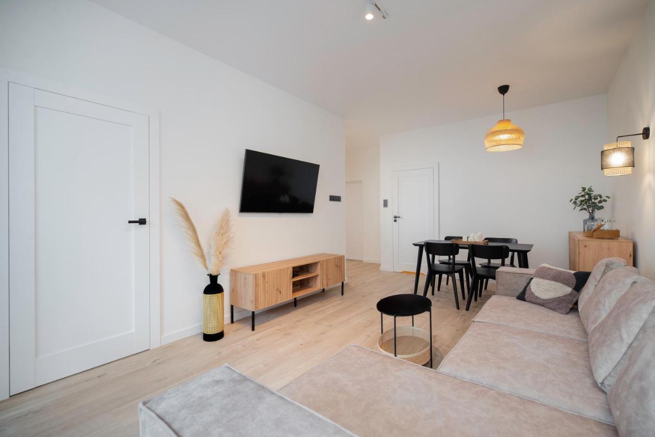 גדנסק Marine Apartments Nadmorski Dwor מראה חיצוני תמונה