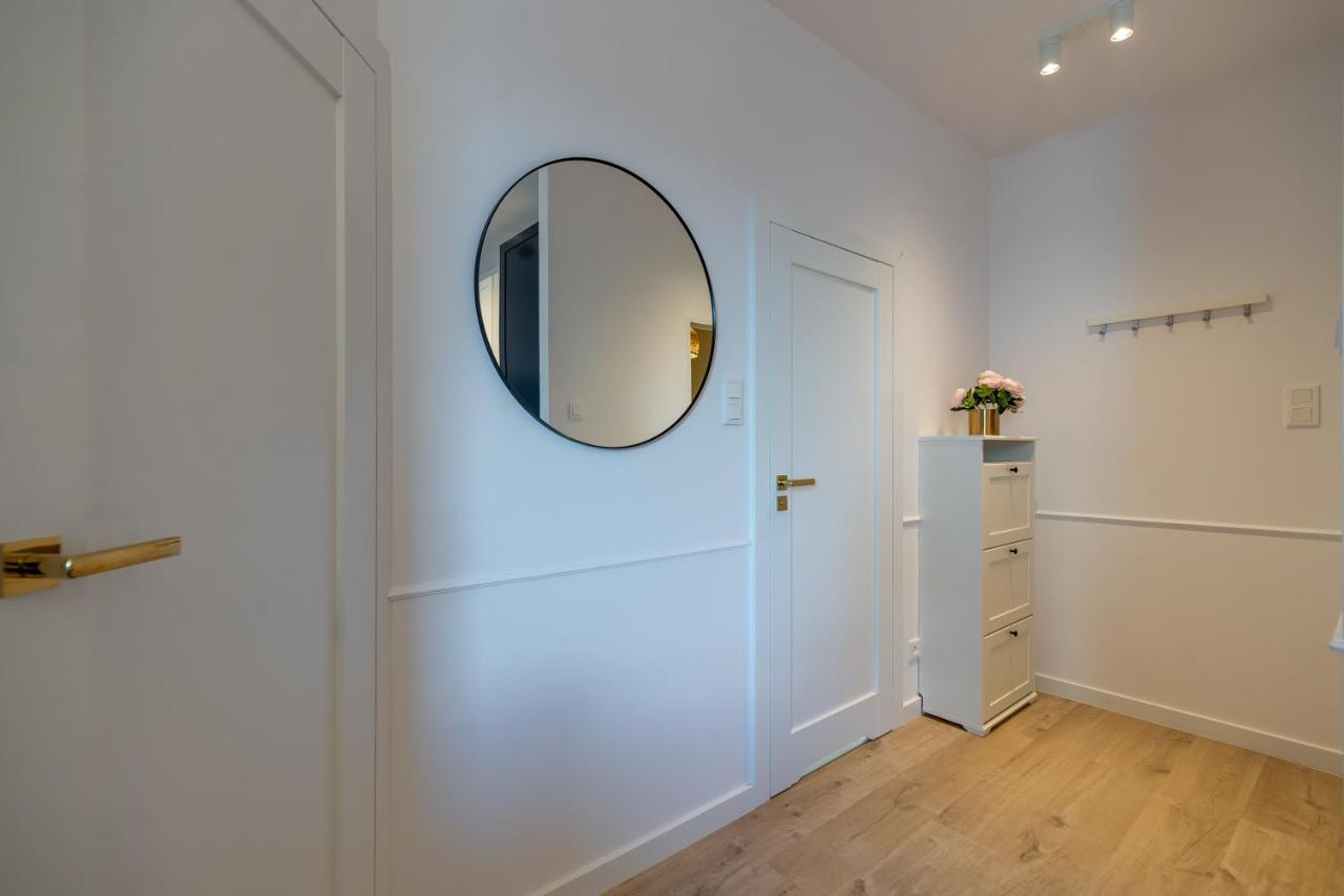 גדנסק Marine Apartments Nadmorski Dwor מראה חיצוני תמונה